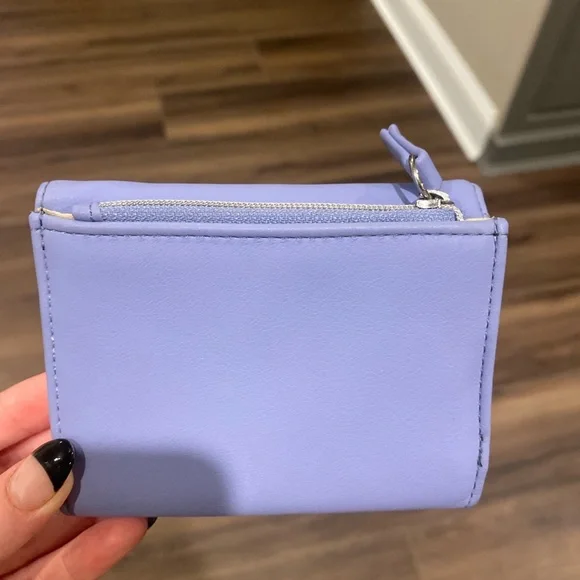 Lavender Wallet Made From Recyclable Materials - Picture 3 of 5